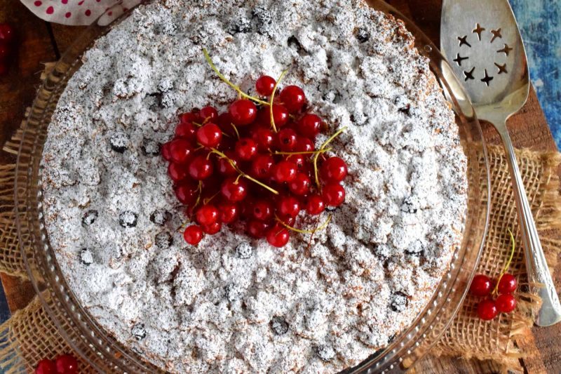 Red Currant Cake