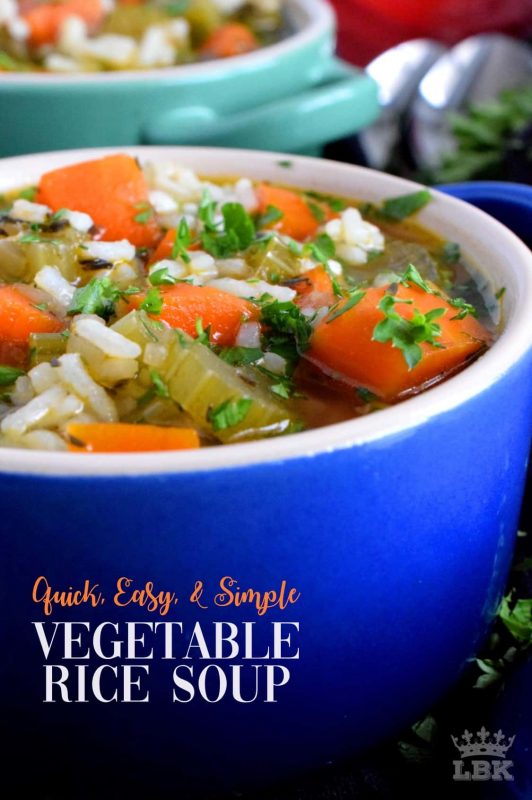 Vegetable Rice Soup - A basic and homey dish made with inexpensive ingredients; this soup is sure to make you feel all warm and cozy inside!#vegetable #rice #soup #vegetarian #fightcold