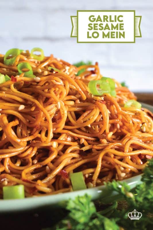 A quick and easy Asian noodle side dish, Garlic Sesame Lo Mein is loaded with classic garlic and ginger flavour, as well as nutty toasted sesame seeds. Make it as spicy or as mild as you want with dried red chilies! #Asian #garlic #sesame #noodles #lomein #mein #Chinese #homemade