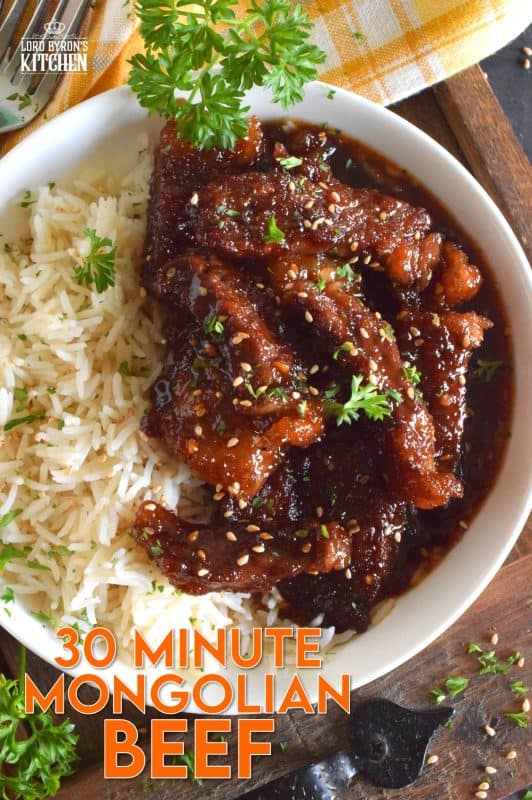 Garlicky, gingery, crispy, sweet, sticky, and oh, so tasty! These words only partially describe 30 Minute Mongolian Beef. When it comes to a quick family dinner, this one has winner written all over it! In fact, just do yourself a favour and double up on the recipe now! #30minutemeals #beef #mongolian #mongolianbeef