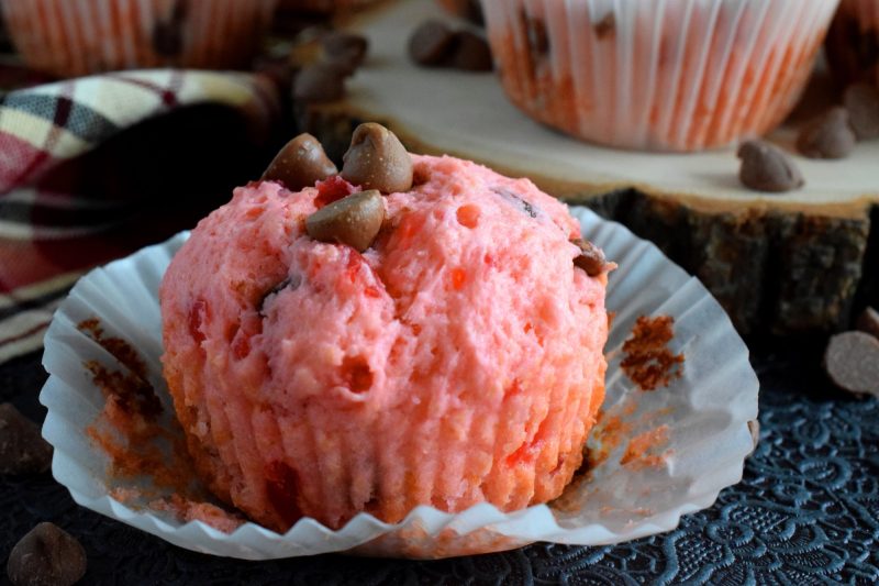 Prepared with a basic muffin recipe, these delicious, pretty pink muffins comes to life with chocolate chips and candied red cherries! #valentines #muffins #cherry #chocolate