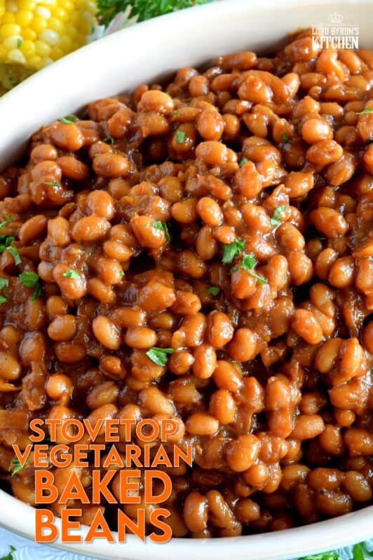 Baked Beans do not need bacon!  They don't need to be baked either Stovetop Vegetarian Baked Beans are fast, cheap, and easy - and nobody will notice the missing pork product! If you're grilling tonight, serve these beans and some corn as a side! #vegetarian #bakedbeans #stovetop #summersides #cannedbeans #molasses