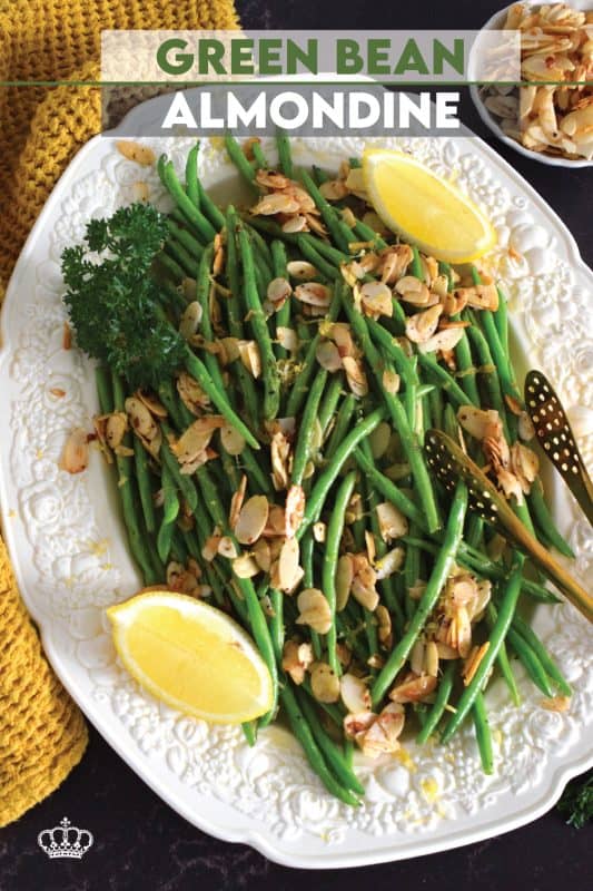 A quick and easy side perfect any time of the year, but in our home, green beans are always a popular side for thanksgiving. Paired with garlic, almonds, and lemon, Green Bean Almondine is a classic! #greenbeans #beans #almondine #thanksgiving #vegetable #side