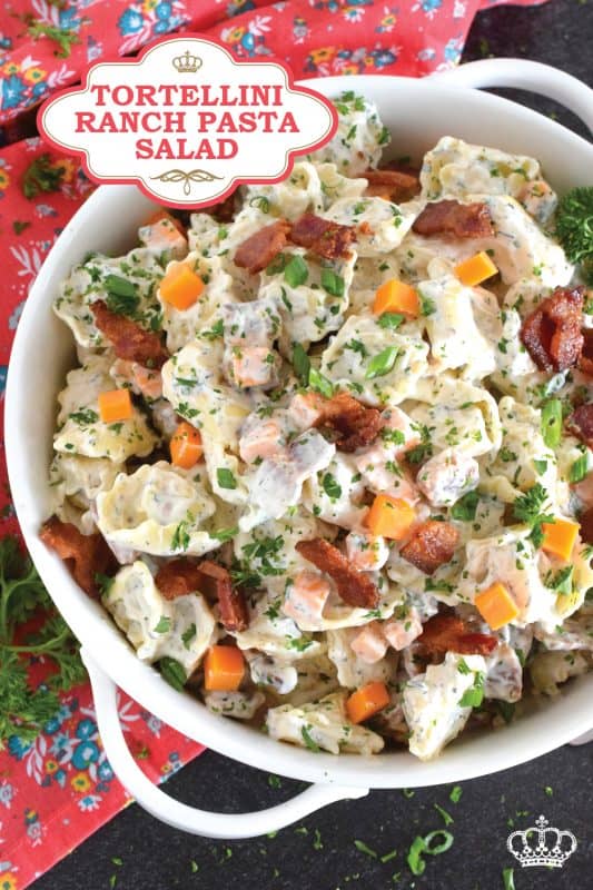 Serve this Tortellini Ranch Pasta Salad for lunch or dinner on a hot summer day just as is, or serve it as a side with your favourite summer grilled mains! The diced cheddar cheese and the crumbled smoky bacon make this pasta salad extra delicous! #pasta #salad #pastasalad #buttermilk #ranch #tortellini